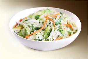 Салат «Витаминка» (капуста, морковь, огурец, горошек, р-м) 150 г